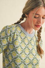 Load image into Gallery viewer, FLORAL PATTERN SHORT SLEEVE SWEATER