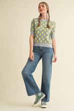 Load image into Gallery viewer, FLORAL PATTERN SHORT SLEEVE SWEATER