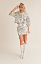 Load image into Gallery viewer, Aura Sequin Flare Sleeve Top
