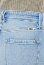 Load image into Gallery viewer, Kan Can High Rise Super Long Jeans - Light Wash
