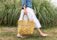 Load image into Gallery viewer, Laurel Tote
