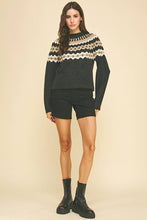 Load image into Gallery viewer, VINTAGE GEOMETRIC PATTERN SWEATER
