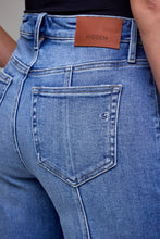 Load image into Gallery viewer, Hidden Jeans - High Rise Wide Leg - Vertical Seam - Dark Wash
