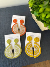 Load image into Gallery viewer, Lemon Slice Beaded Earrings
