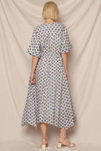 Load image into Gallery viewer, Printed V-Neck Kimono Sleeve Midi Dress with Lurex Detail
