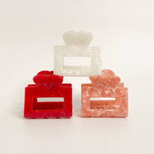 Load image into Gallery viewer, Isabella | VDay Small Heart Shape Marbled Square Claw Clip
