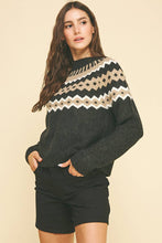 Load image into Gallery viewer, VINTAGE GEOMETRIC PATTERN SWEATER
