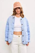 Load image into Gallery viewer, Quilted Oversized Jacket
