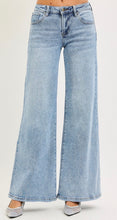 Load image into Gallery viewer, Risen Low Rise Sparkly Wide Leg Jeans - PW21284 LUREX LIGHT
