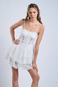 SOLID HOOK&EYES LAYERED FLORAL LACE MINI DRESS