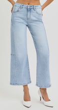 Load image into Gallery viewer, Risen High Rise Cropped Wide Leg with Seam Detail - 5857 Light Wash
