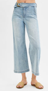 Risen High Rise Cropped with Belt - Light Wash 21008