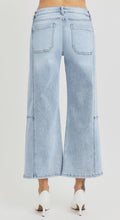 Load image into Gallery viewer, Risen High Rise Cropped Wide Leg with Seam Detail - 5857 Light Wash
