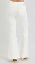 Load image into Gallery viewer, Risen High Rise Patch Pocket Flare Jeans - 5853 Cream
