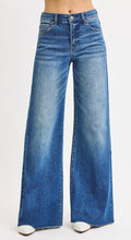 Load image into Gallery viewer, Risen High Rise Super Wide Legs Jeans - 21114 Medium Wash
