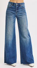 Load image into Gallery viewer, Risen High Rise Super Wide Legs Jeans - 21114 Medium Wash
