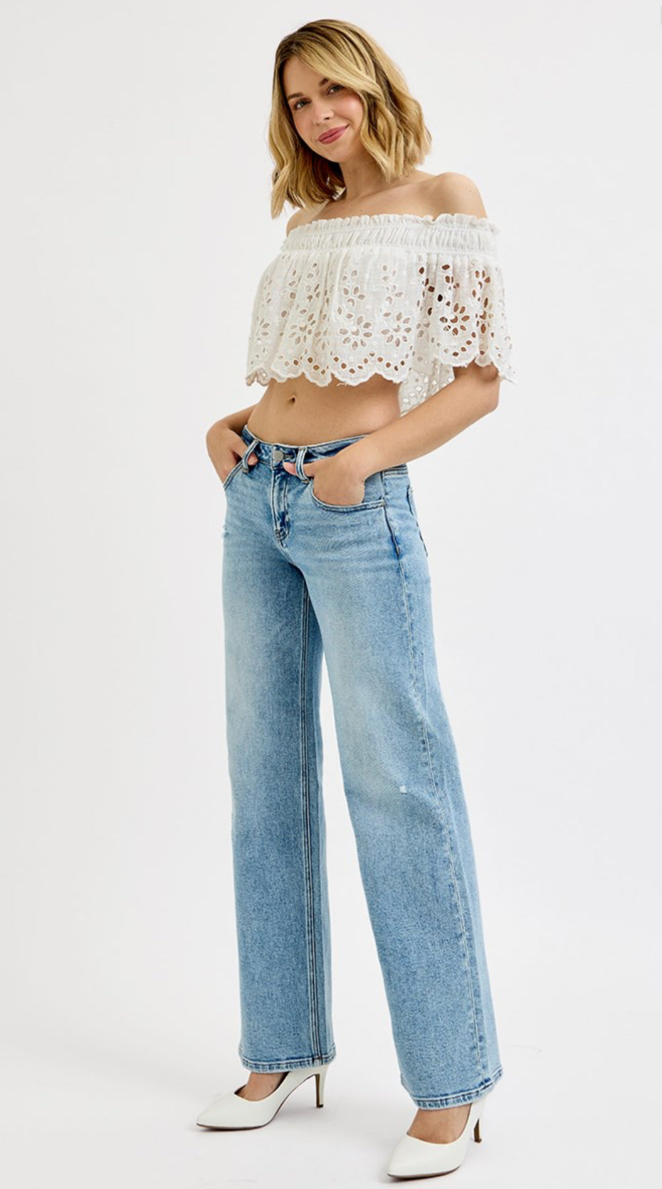 Risen Low Rise Wide Leg Jeans- 21221 Medium Wash