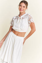 Load image into Gallery viewer, Lace Detailed Crop Top
