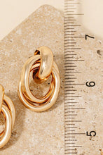 Load image into Gallery viewer, Layered Oval Earrings
