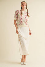 Load image into Gallery viewer, FLORAL PATTERN SHORT SLEEVE SWEATER
