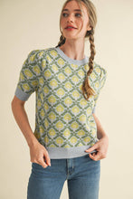 Load image into Gallery viewer, FLORAL PATTERN SHORT SLEEVE SWEATER
