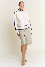 Load image into Gallery viewer, Cable-Knit with Piping Sweater
