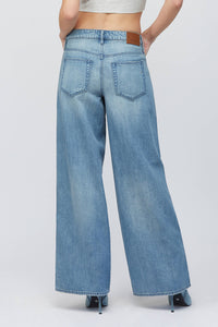 Hidden Extra Long Straight Leg Jeans in Medium Wash