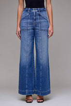 Load image into Gallery viewer, Hidden Jeans - High Rise Wide Leg - Vertical Seam - Dark Wash
