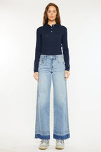 Load image into Gallery viewer, Kan Can Mid Rise Wide Leg with Frayed Hem
