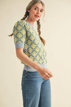 Load image into Gallery viewer, FLORAL PATTERN SHORT SLEEVE SWEATER
