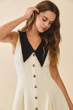 Load image into Gallery viewer, Contrast Black Pointed Collar Front Button Dress
