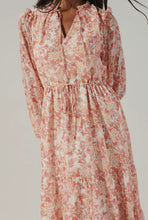 Load image into Gallery viewer, Marinella Floral Tiered Midi Dress
